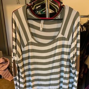 Plus Size Long Sleeve Green and White Shirt